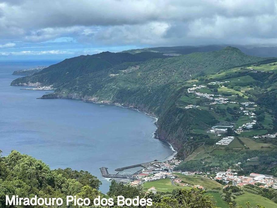 The Spot - Ilha De Sao Miguel Villa Povoacao  Luaran gambar