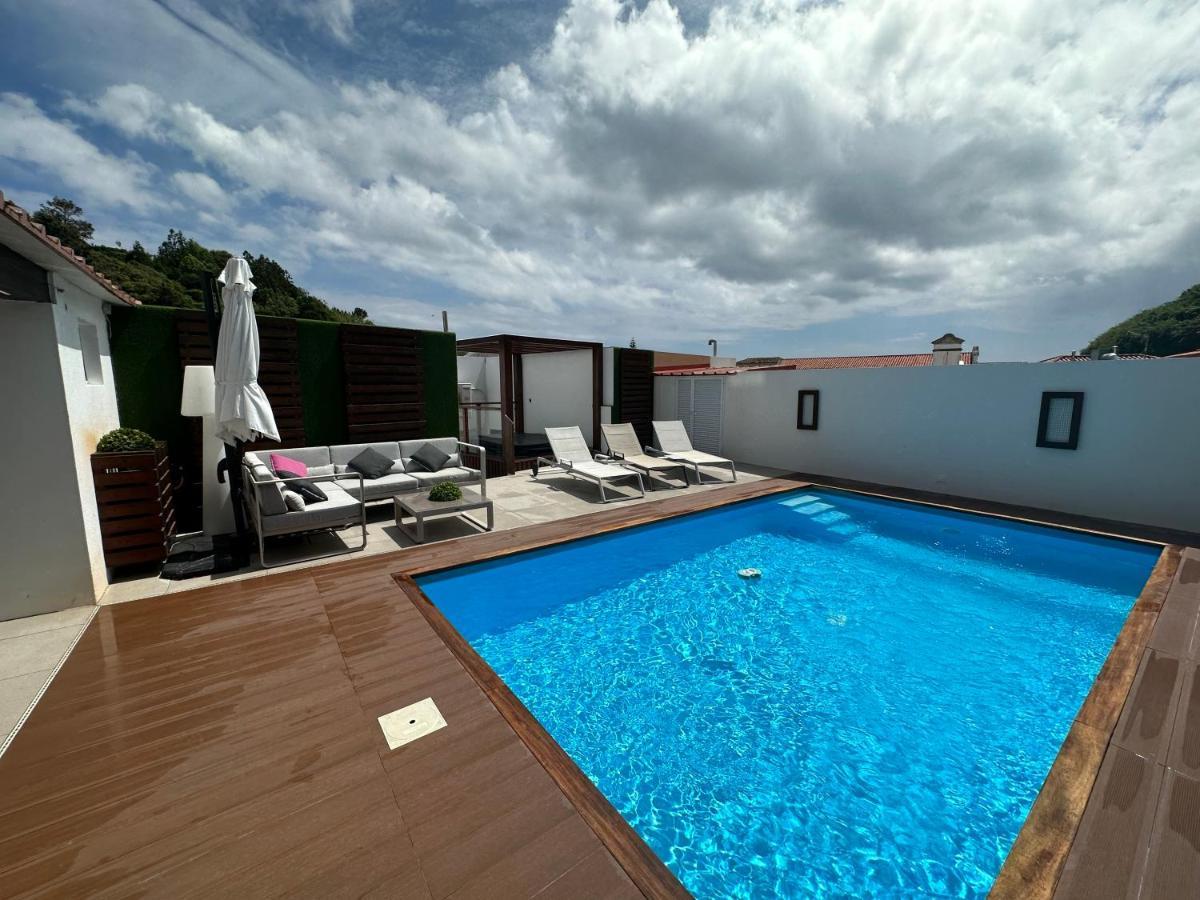 The Spot - Ilha De Sao Miguel Villa Povoacao  Luaran gambar